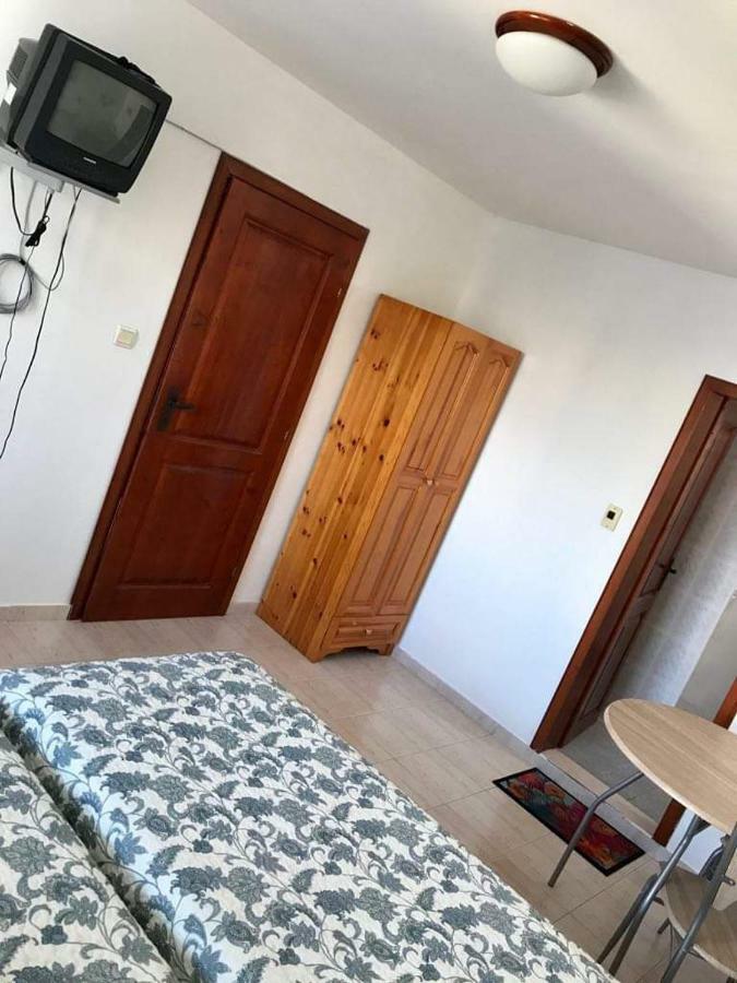 Студиа Мансарда Ненови Pomorie Exteriör bild