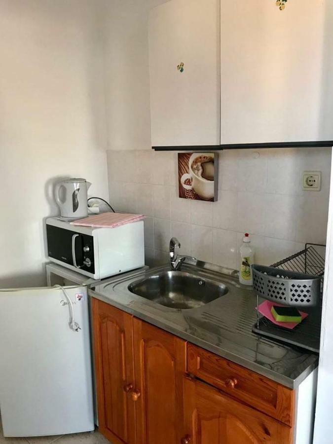 Студиа Мансарда Ненови Pomorie Exteriör bild
